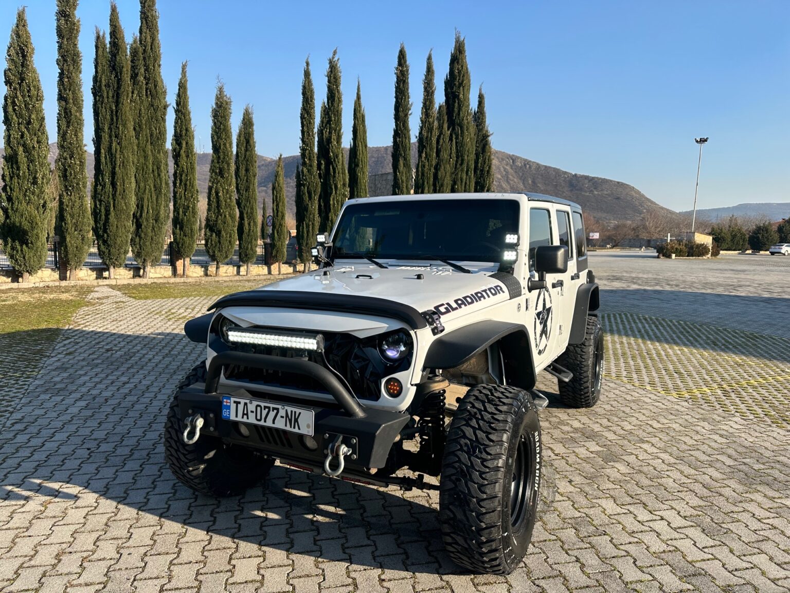 Off-road rental Georgia - Jeep Wrangler SUV for rent in Tbilisi and Tbilisi Airport
