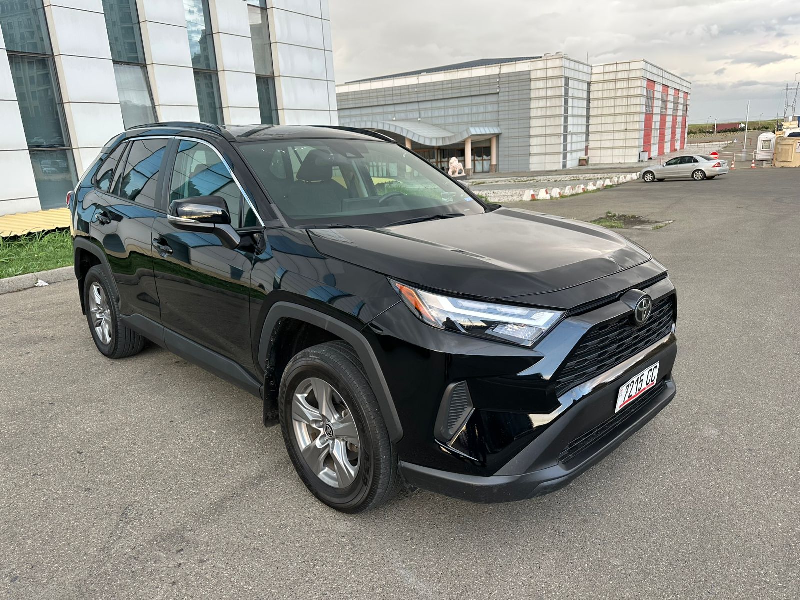 Toyota rav4 rental tbilisi georgia