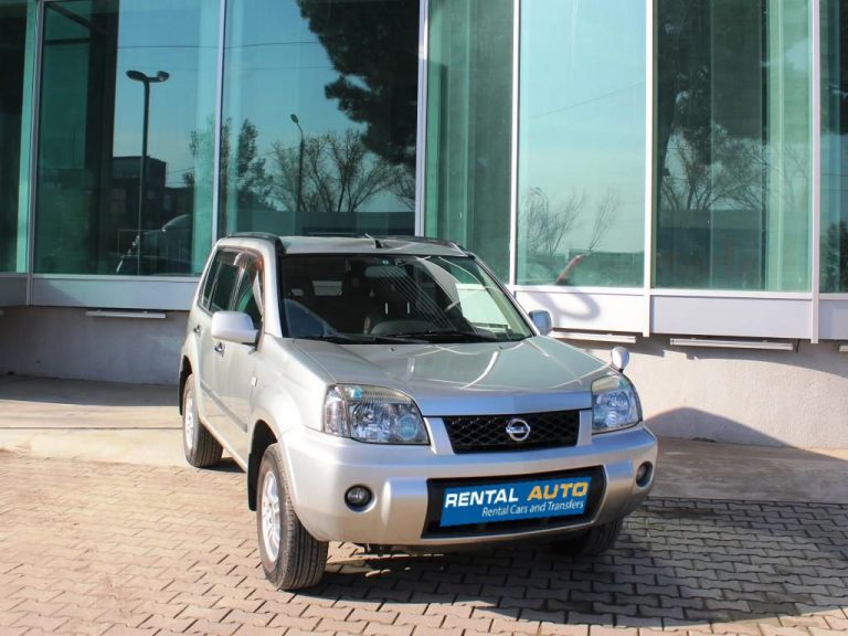 4x4 car rental Kutaisi and Kutaisi airport » Nissan Xtrail 4wd for rent